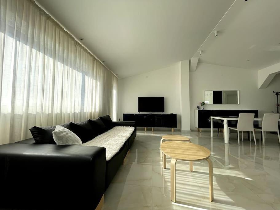 Lux House Olga Apartamento Ruma Quarto foto