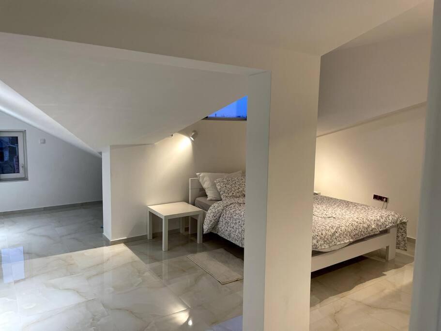 Lux House Olga Apartamento Ruma Quarto foto