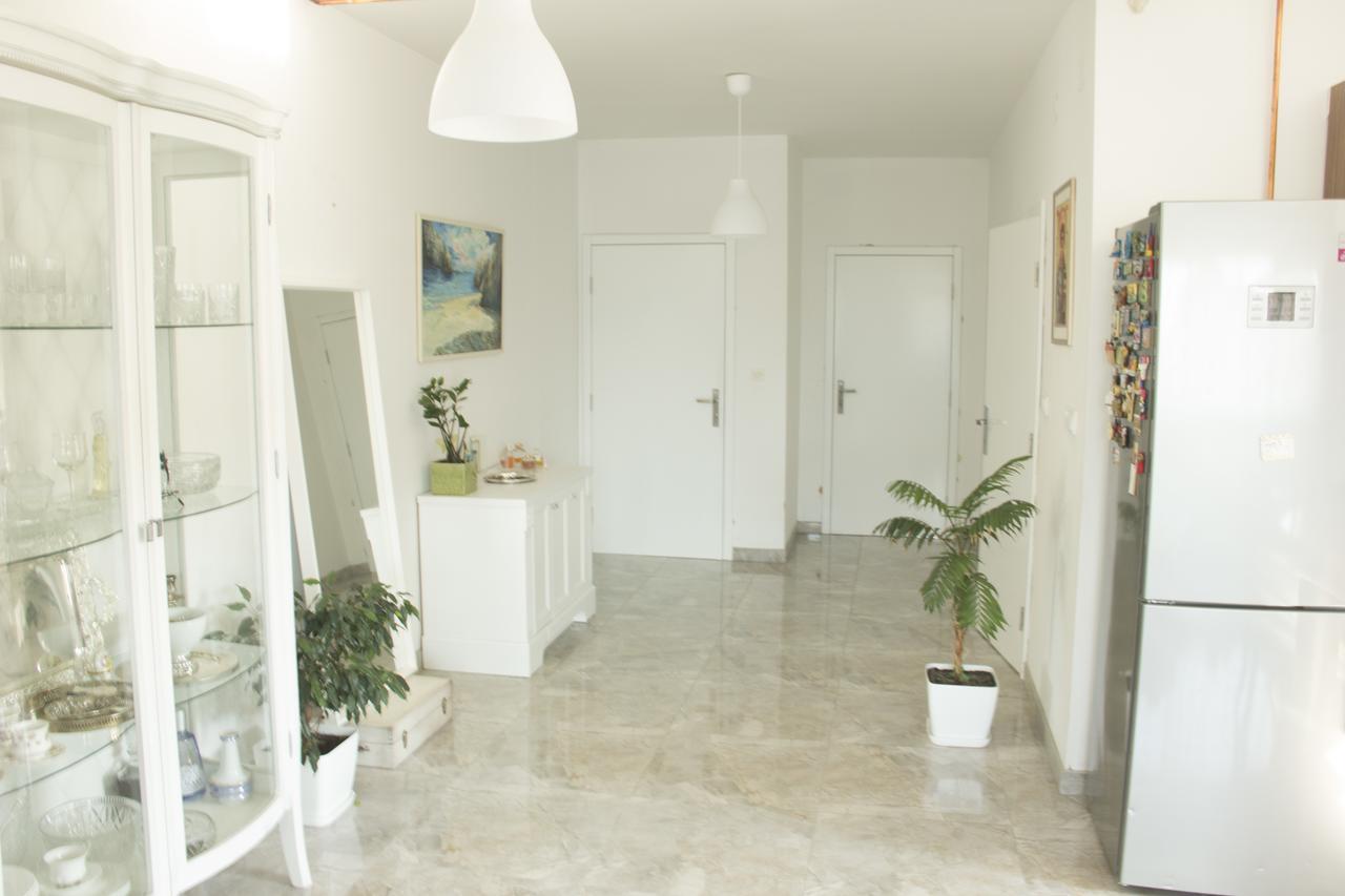 Lux House Olga Apartamento Ruma Exterior foto